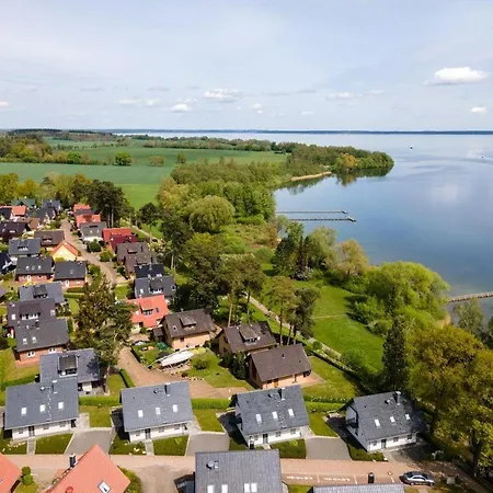 Strandhaus-4-og Apartament Marienfelde